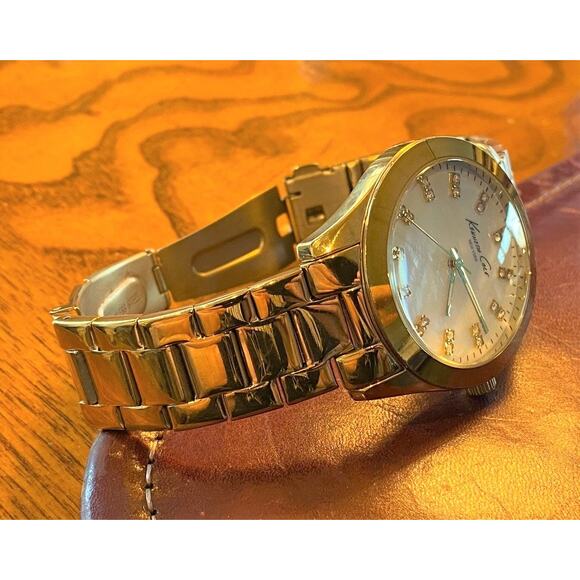 Women's 40mm Gold Tone Kenneth Cole New York, MOP Face - Picture 3 of 5